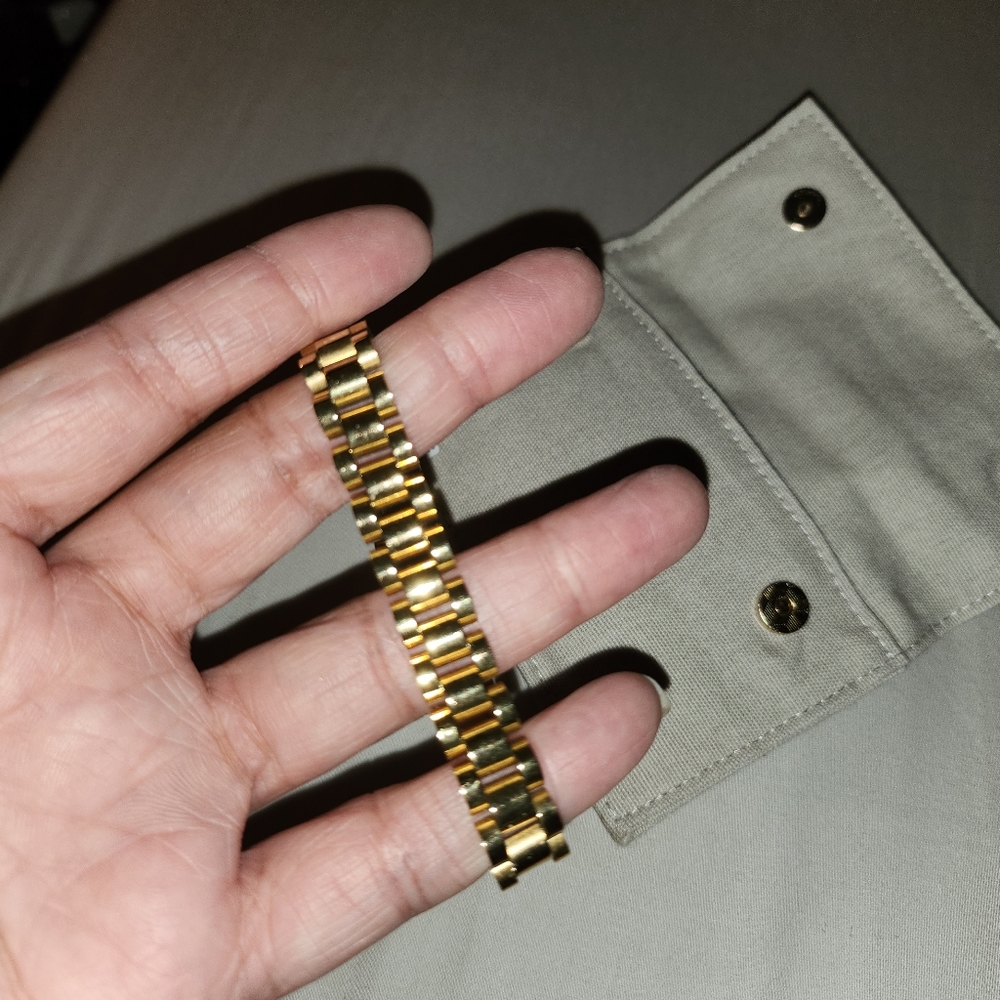 Pre-owned Ana Luisa gold bracelet